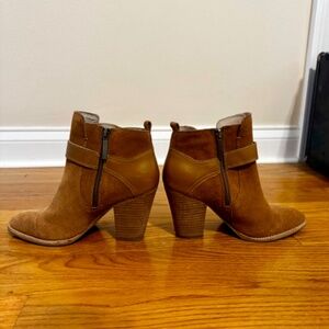 Donald Pliner heeled suede booties